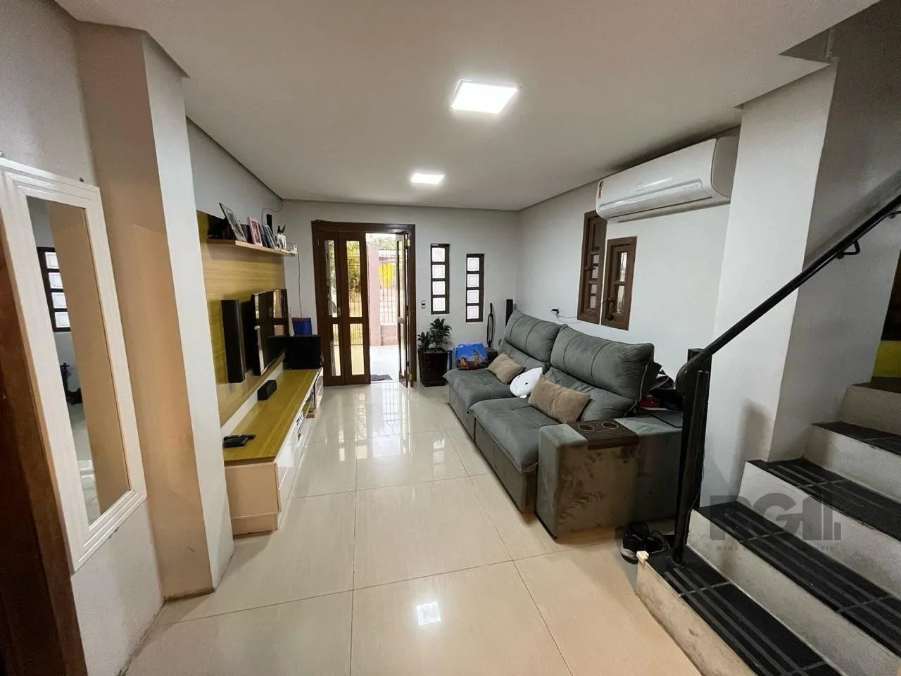 Imagem Sobrado a venda no bairro Mato Grande em Canoas