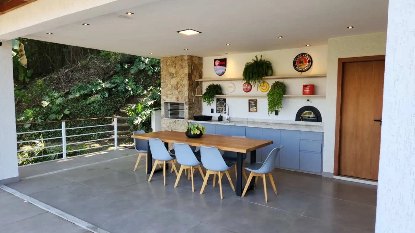 Imagem Casa em Condomínio para Venda em Petrópolis / RJ no bairro Itaipava