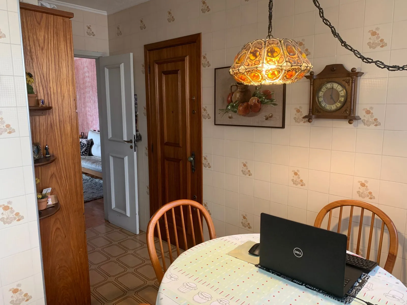 Imagem Apartamento 3 dormitórios com 2 banheiros e garagem no Menino Deus