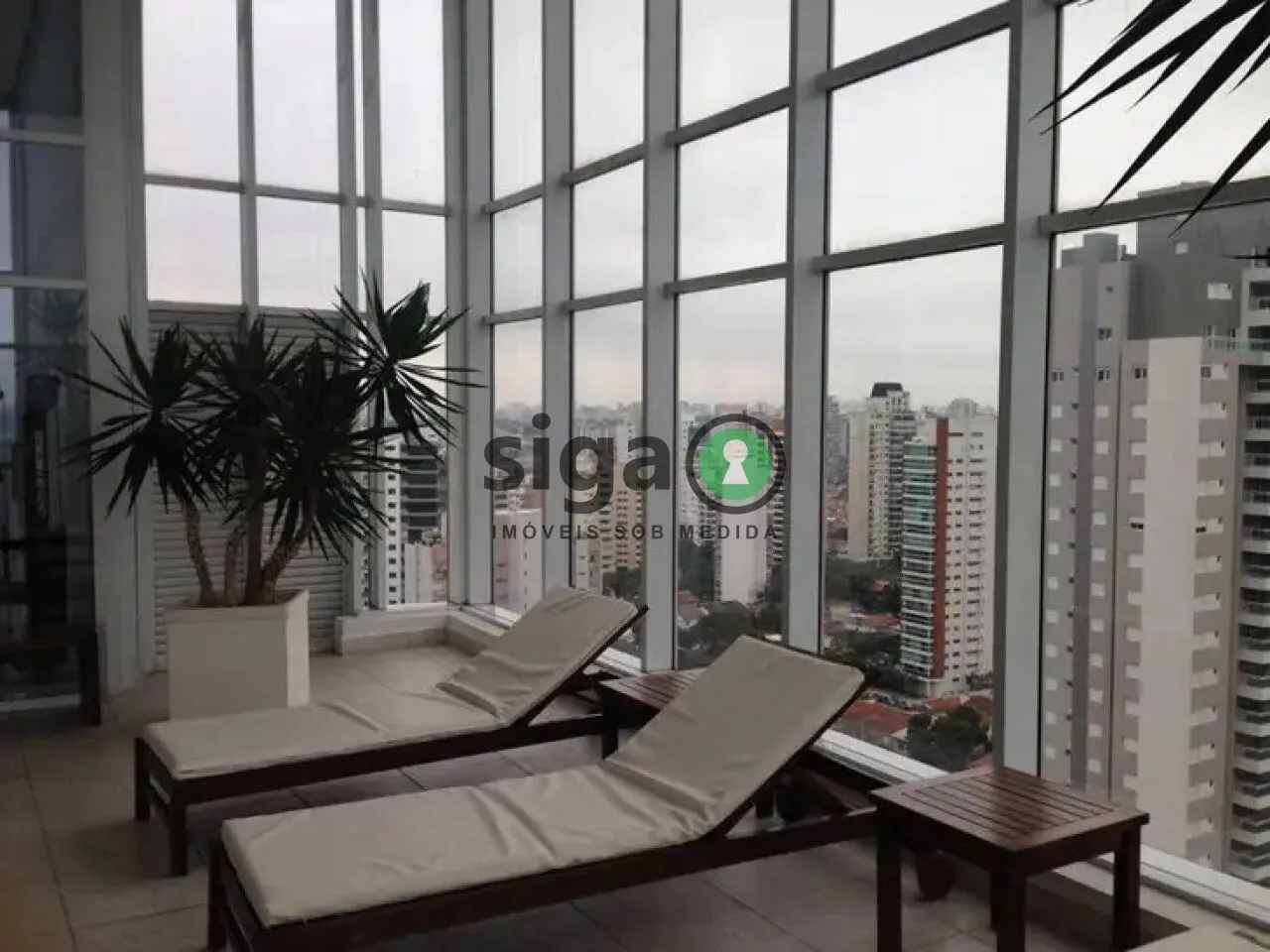 Imagem APARTAMENTO PARA VENDA E LOCAÇÃO COM 1 DORMITORIO MOBILIADO NO CAMPO BELO