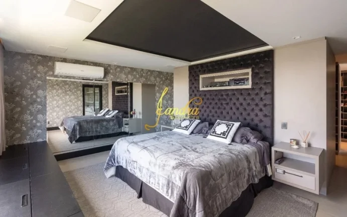 Imagem Sobrado Com 06 suítes Beira Lago, mobiliado e decorado com piscina em concreto aquecida
