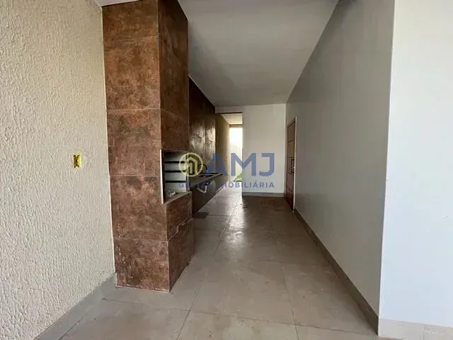 Imagem Casa no Jardim Itaipu - 3 quartos