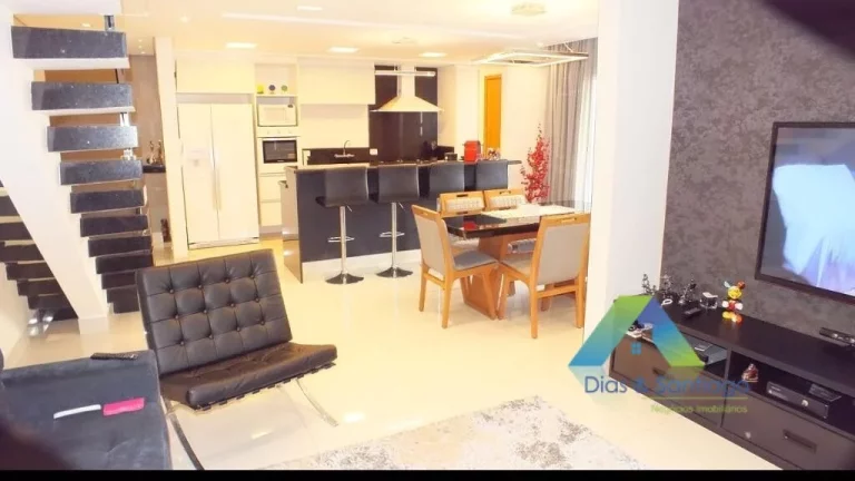 Foto do imóvel Linda cobertura tríplex com 3 dormitórios, 2 vagas, área gourmet com excelente localização e valor!