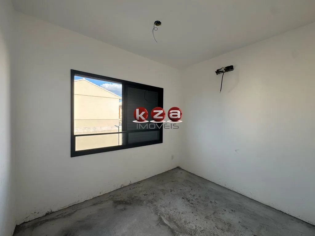 Imagem Casa à Venda em Valinhos-SP, Condomínio Villa Spadaccia: 3 Quartos, 1 Suíte, 2 Salas, 2 Banheiros, 2 Vagas, 121m².