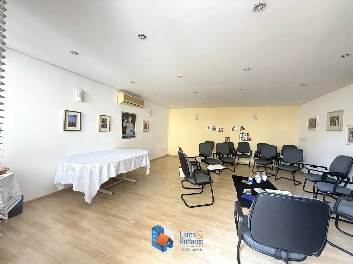 Imagem Sobrado para venda em Perdizes com 9 quartos, 213m²