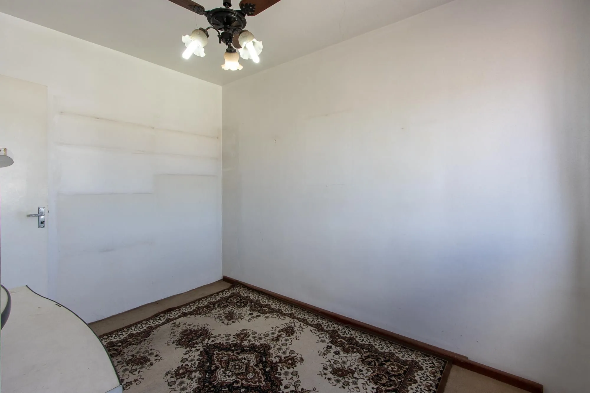 Imagem Apartamento à Venda no Bairro Cristal - Oportunidade para Investidores