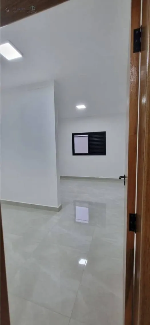 Imagem Casa Moderna Térrea com 3 Suítes e Estrutura de Clube - Próxima ao Shopping