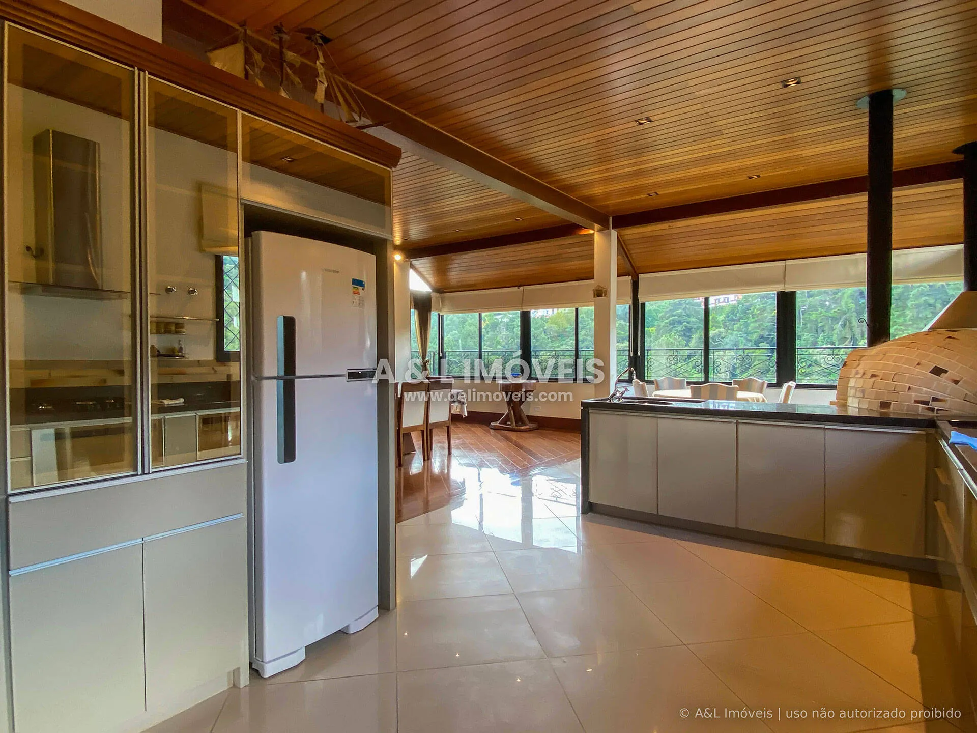 Imagem Casa em Campos do Jordão | Alto do Capivari - SPA, Vista e 5 Suítes