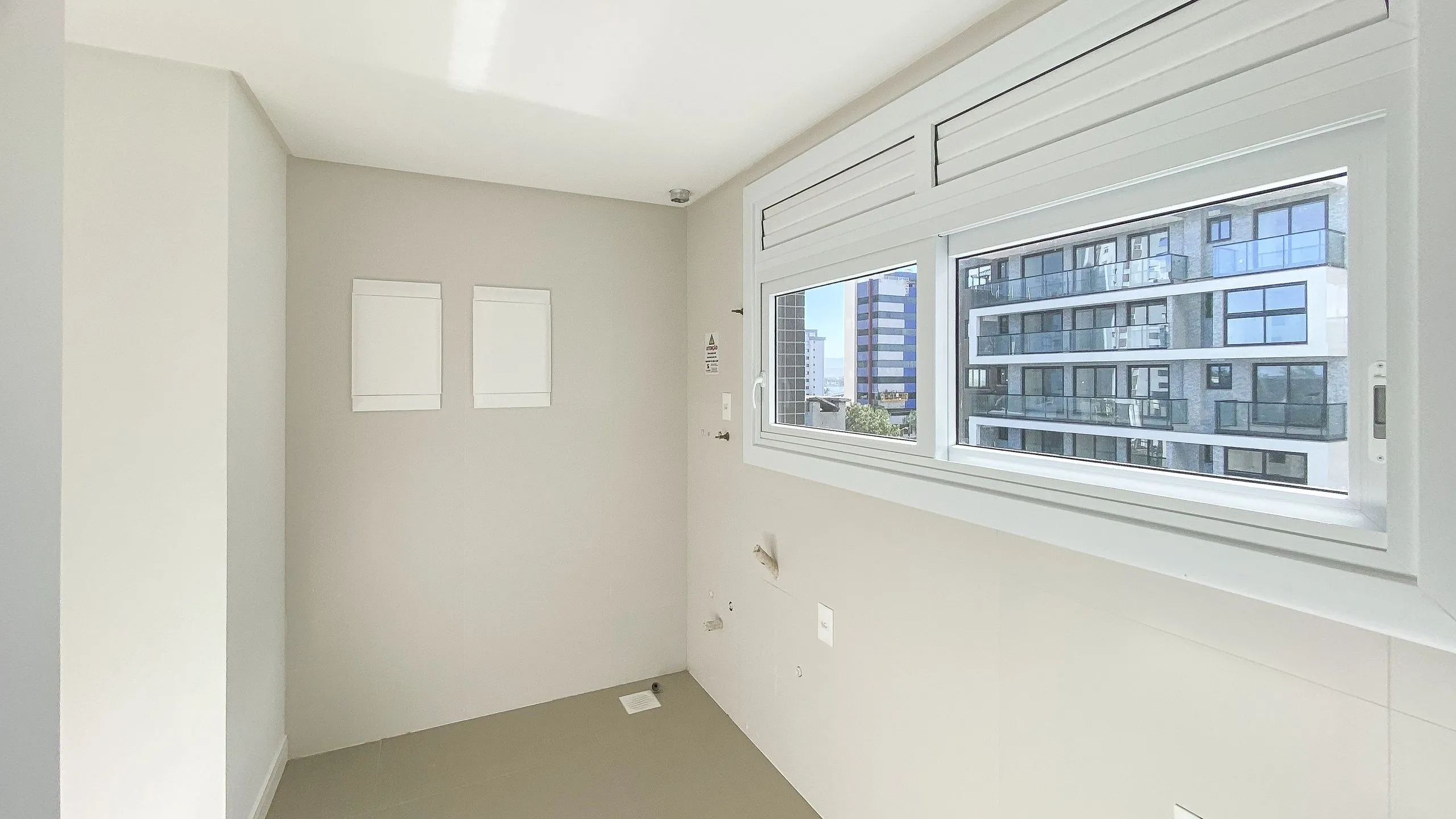Imagem Apartamento à venda em Torres, Predial, com 2 quartos, 100.44m2