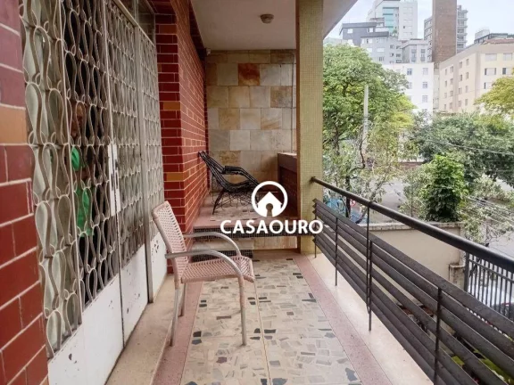 Imagem Casa com 4 quartos à venda, 245 m² - Santo Antônio - Belo Horizonte/MG