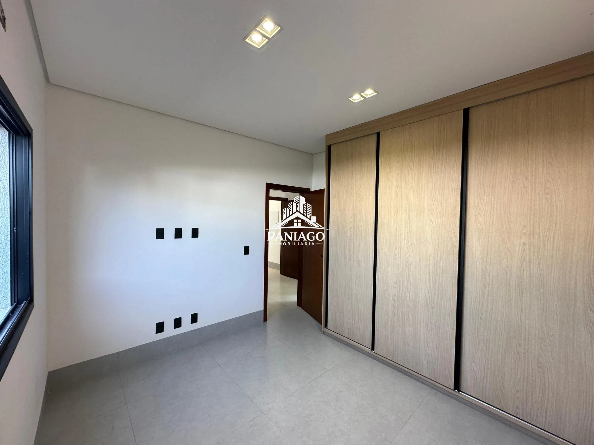 Imagem Casa Térrea para Locação no Primor das Torres 3 Quartos Suíte Master Piscina