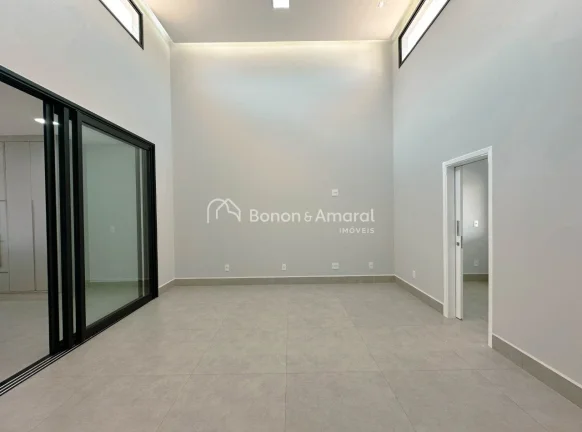 Imagem Casa térrea nova à venda com 3 quartos sendo 3 suítes, todas com armários planejados, ar condici...