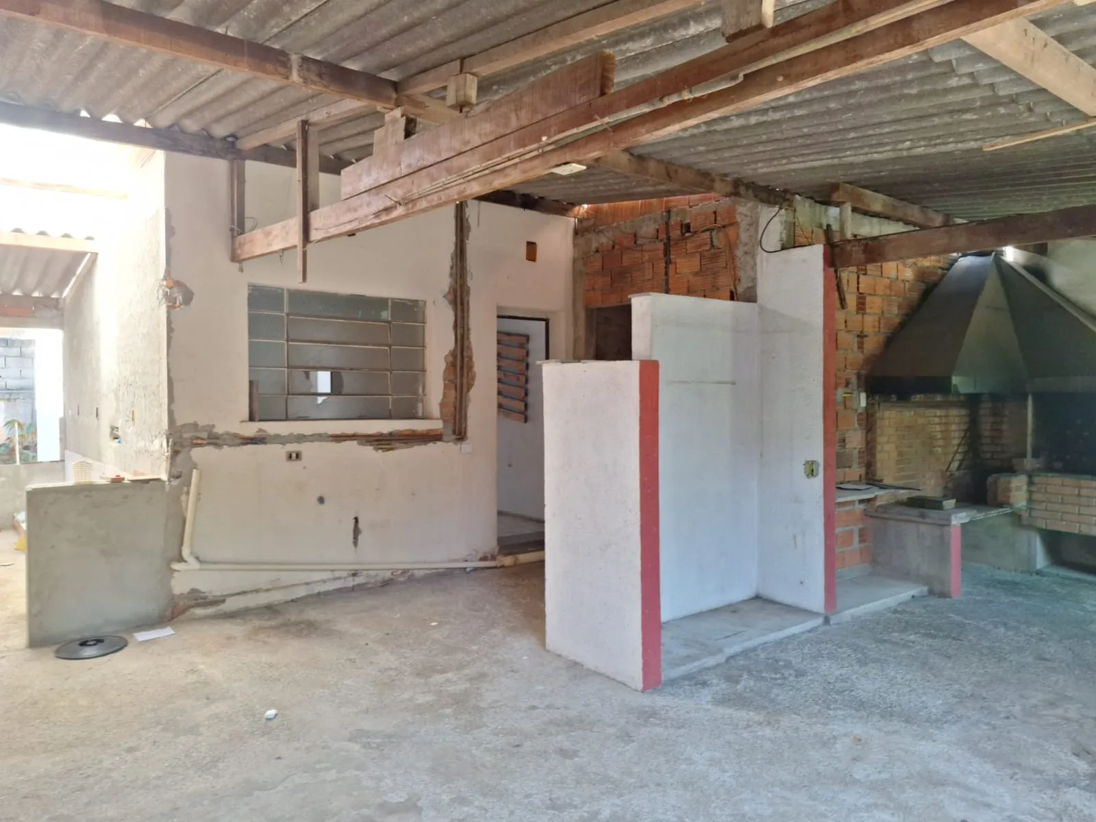 Imagem Casa à Venda no Jardim Novo Eldorado | 300 m² de Terreno | 2 Quartos e Galpão
