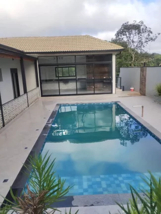 Imagem Chácara 544 m², 3 dormitórios, 1 suíte à Venda R$1.200.000,00