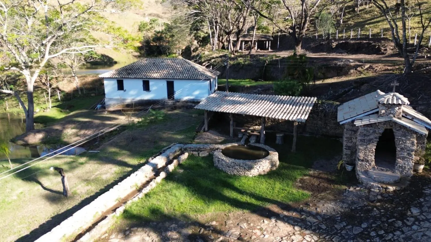 Imagem Excelente fazendinha à venda em Carmópolis de Minas, com área total de 54 HECTARES