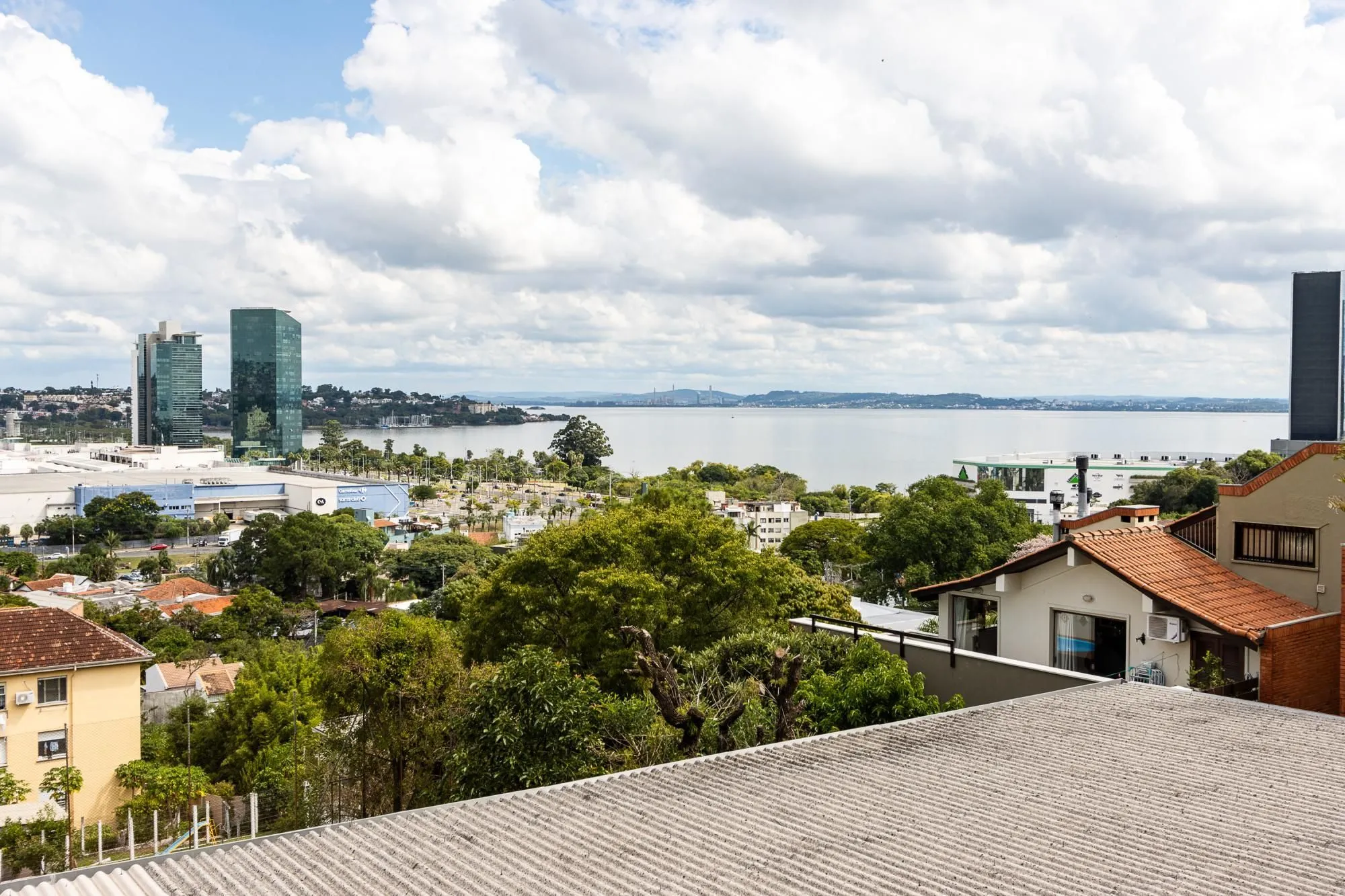 Imagem Apartamento à venda, com 3 dorm, 2 suítes, 2 vagas - bairro Cristal