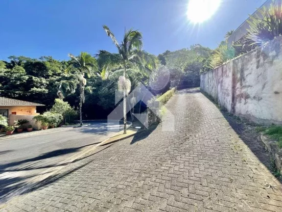 Imagem Casa de Condomínio em Pousada dos Bandeirantes - Carapicuíba