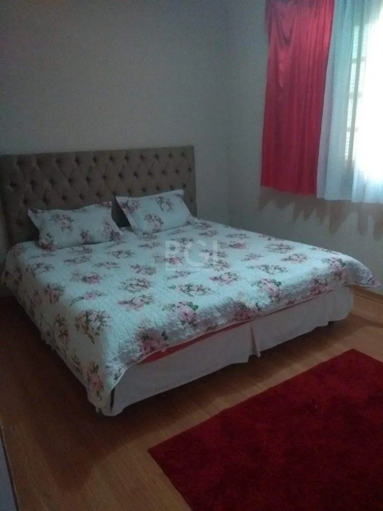 Imagem Casa para Venda - 120m², 2 dormitórios, 1 vaga - Parque Ipiranga
