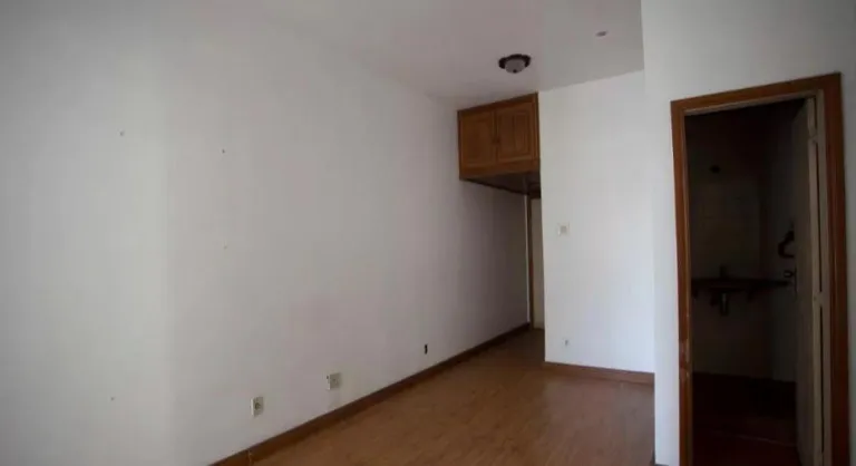 Imagem Apartamento com 2 Quartos à Venda, 74 m² em Icaraí - Niterói