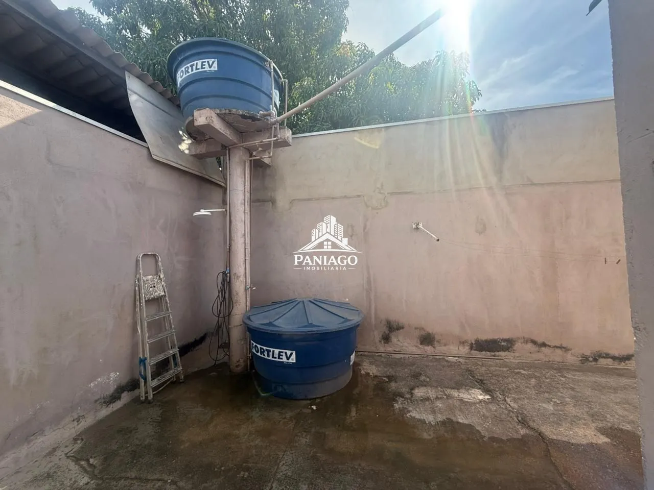 Imagem Casa 2 dormitórios à venda Pedra 90 Cuiabá/MT