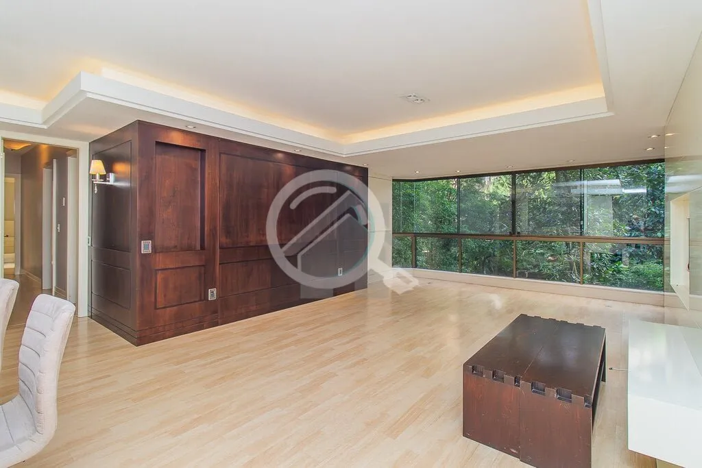 Imagem Apartamento 148m2 impecável, semi-mobiliado e junto ao Parcão! APTO BOSQUE: Viva o Encanto de Mora...