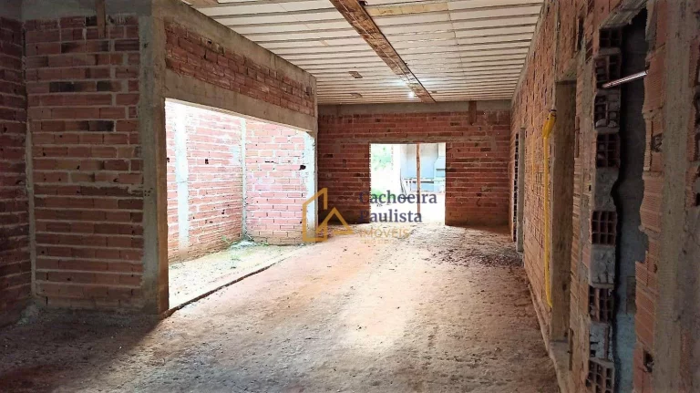 Imagem Casa em construção à venda, com 3 dormitórios - 270 m² - Embaú - Cachoeira Paulista/SP