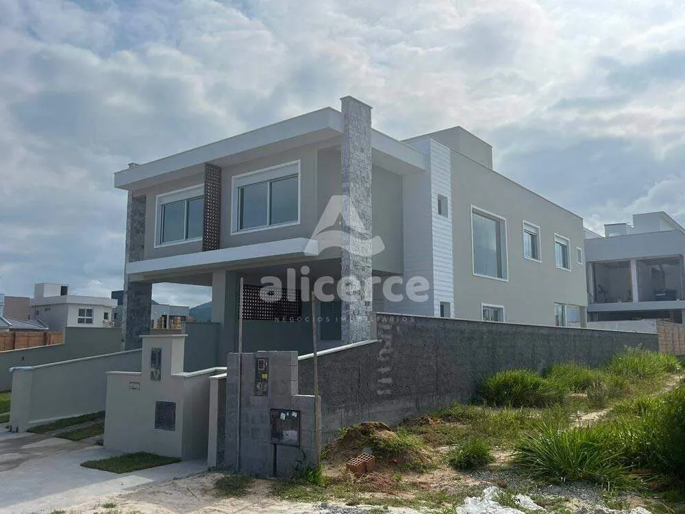 Imagem Casa à venda com 3 quartos 1 suíte, 148m² em Campeche Florianópolis