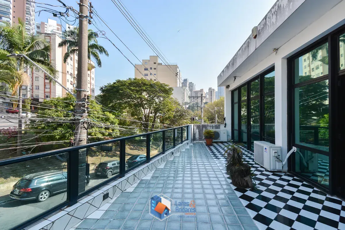 Imagem Casa comercial para venda em Paraíso, 750m²