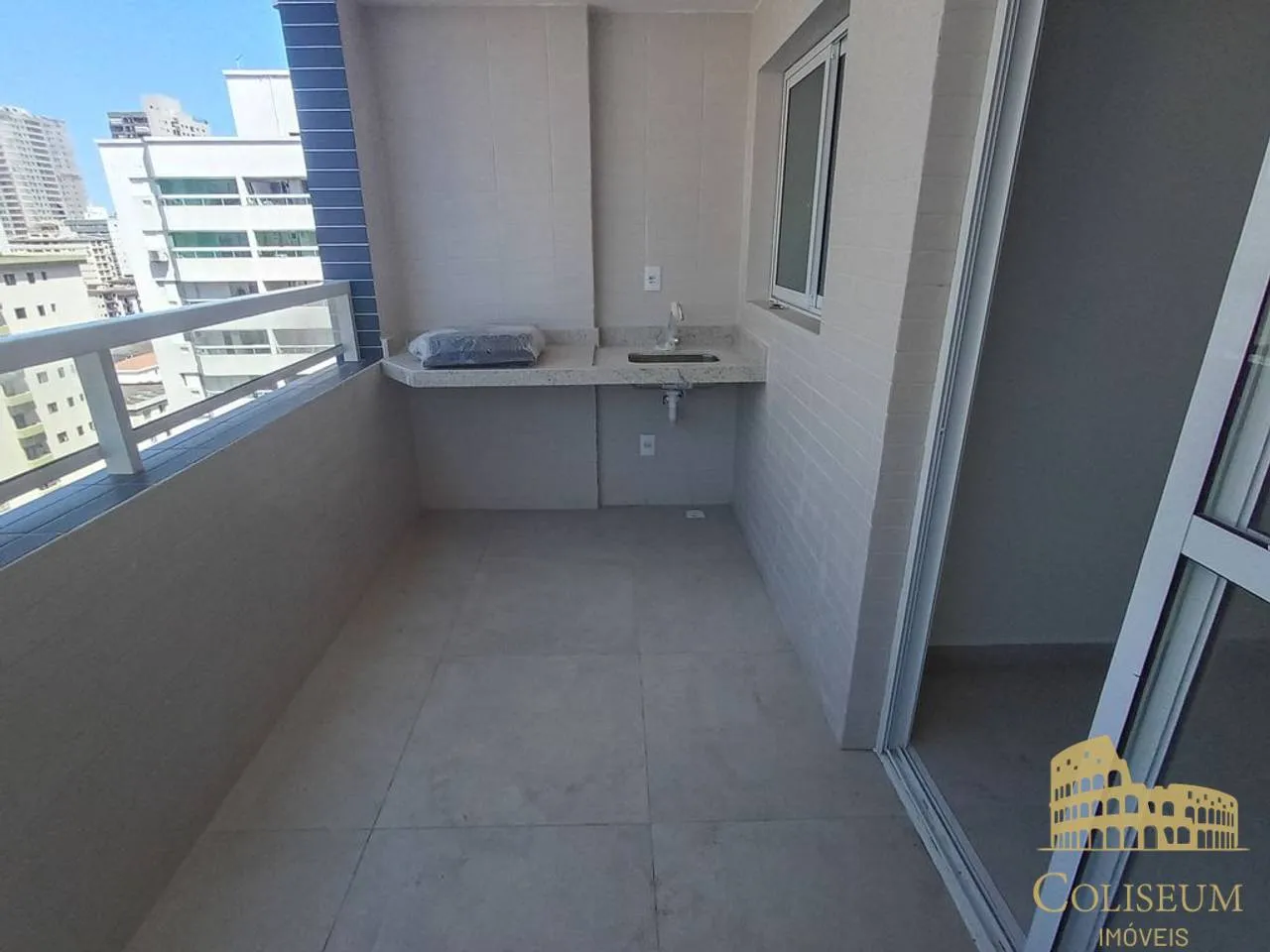 Imagem Apartamento com 2 dormitórios para alugar, 61 m² por R$ 3.300/mês - Guilhermina - Praia Grande/SP