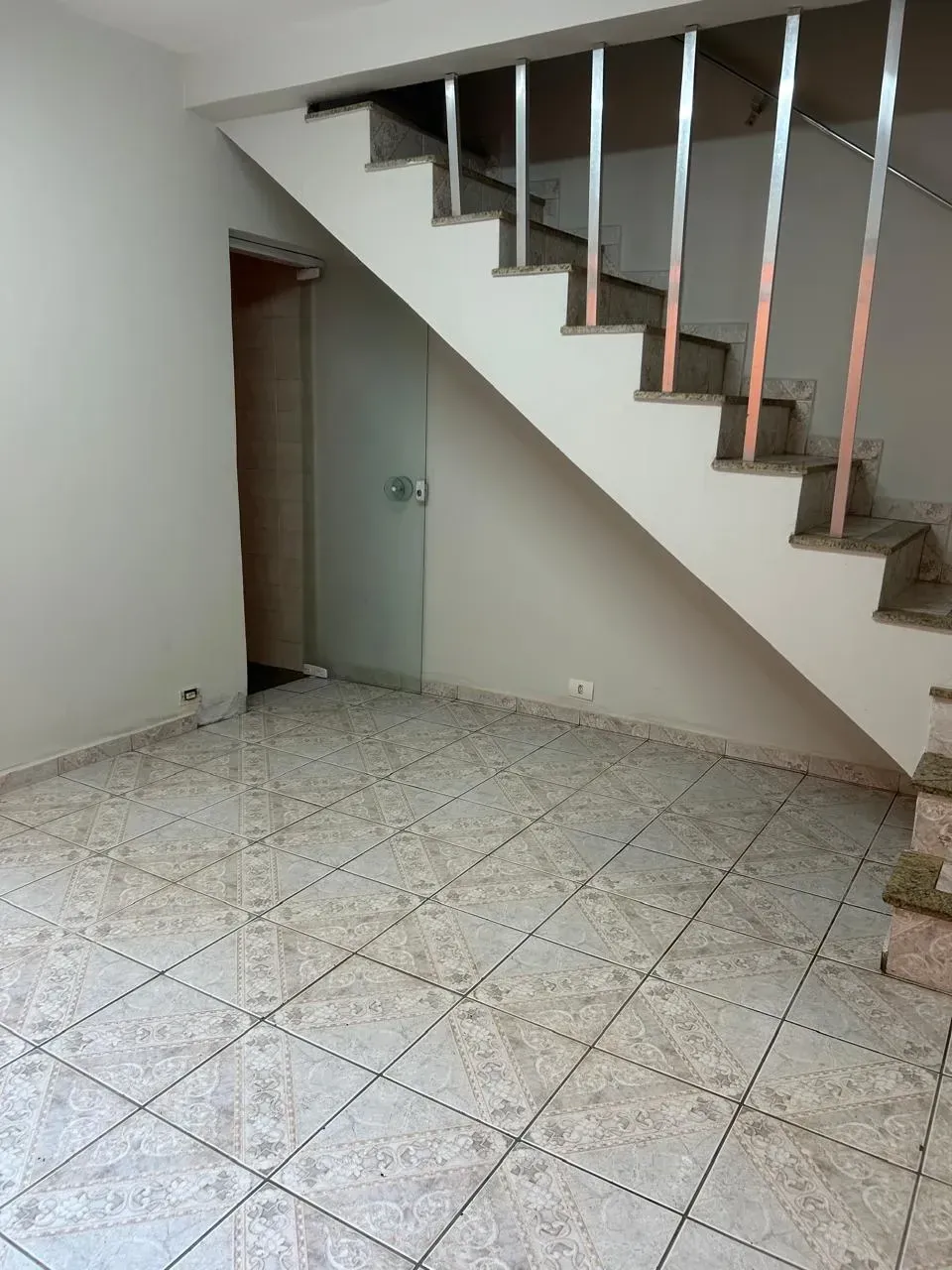 Imagem Casa com 2 Quartos para Alugar, 90 m² em Vila Anastácio - São Paulo