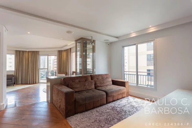Imagem Vila Nova Conceição Venda - 3 Suítes - 3 Vagas - 206m²