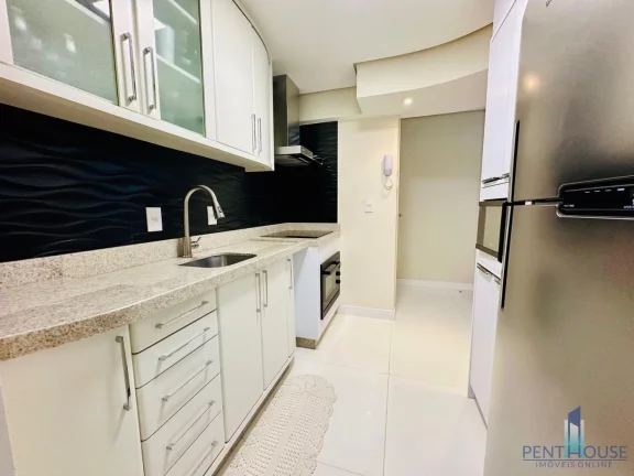 Imagem Apartamento Quadra Mar para Venda em Balneário Camboriú, CENTRO, 2 dormitórios, 1 banheiro, 1 vaga