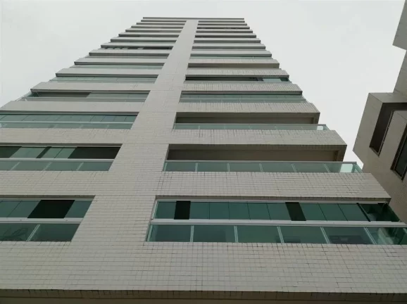 Imagem APARTAMENTO PREDIO FRENTE MAR 2 QUARTOS 1 SUITE COM LAZER