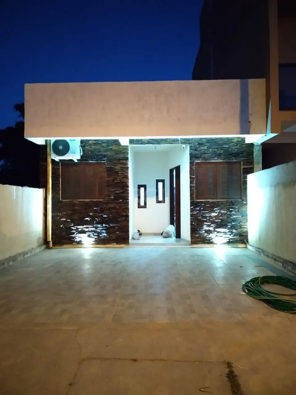 Imagem Casa com 2 quartos, 2 vagas de garagem, no bairro Aberta dos Morros, Porto Alegre/RS