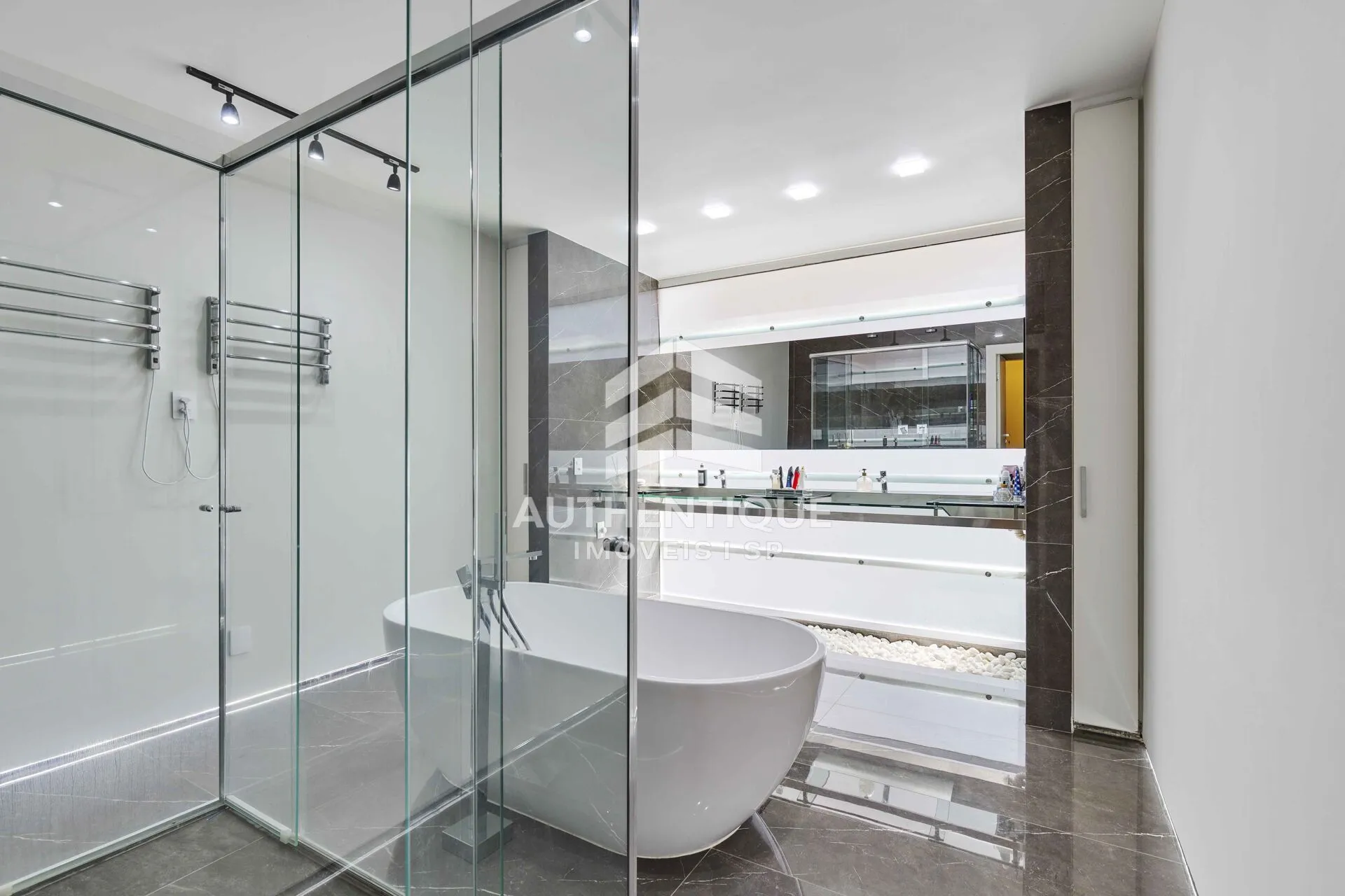 Imagem Casa Alto Padrão no bairro Jardim Marajoara à venda