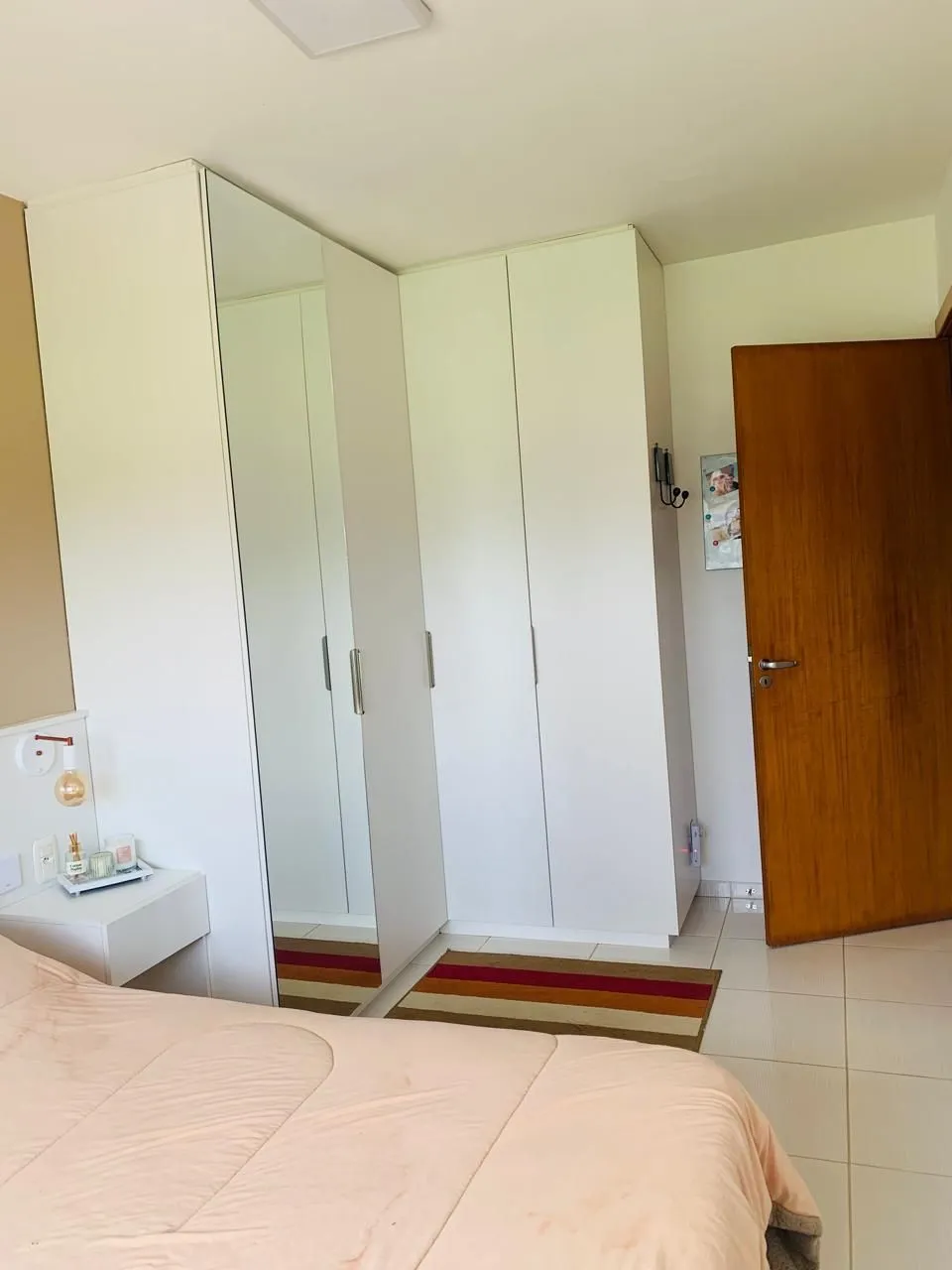 Imagem Apartamento no bairro Camaquã de 2 dormitórios vaga e infra