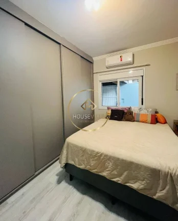 Imagem Casa Sobrado 4 Dormitórios,(3 Suítes),245m², Jardim das Indústrias, Sjc.