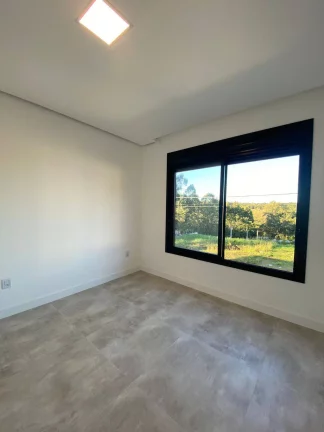 Imagem ESTILO EM ALTO PADRÃO!!! Casa térrea com 2 dormitórios, condomínio fechado