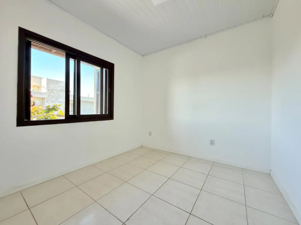 Imagem Casa 2 Dormitórios - Bairro Araçá