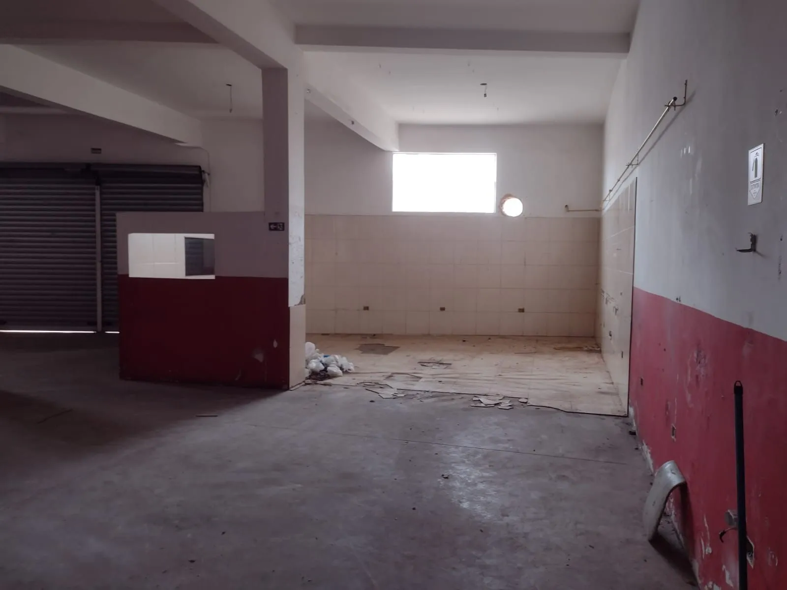Imagem Galpão de Esquina com 222,50m² Localizado no JD Copaiba