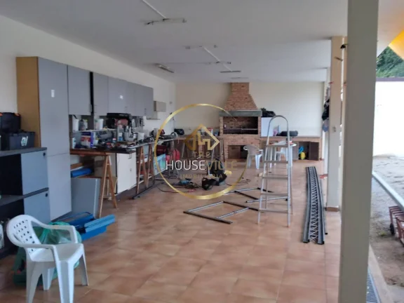Imagem Casa 4 dormitórios ( 1 suíte), 900 m², 7 vagas, Esplanada, Sjc.