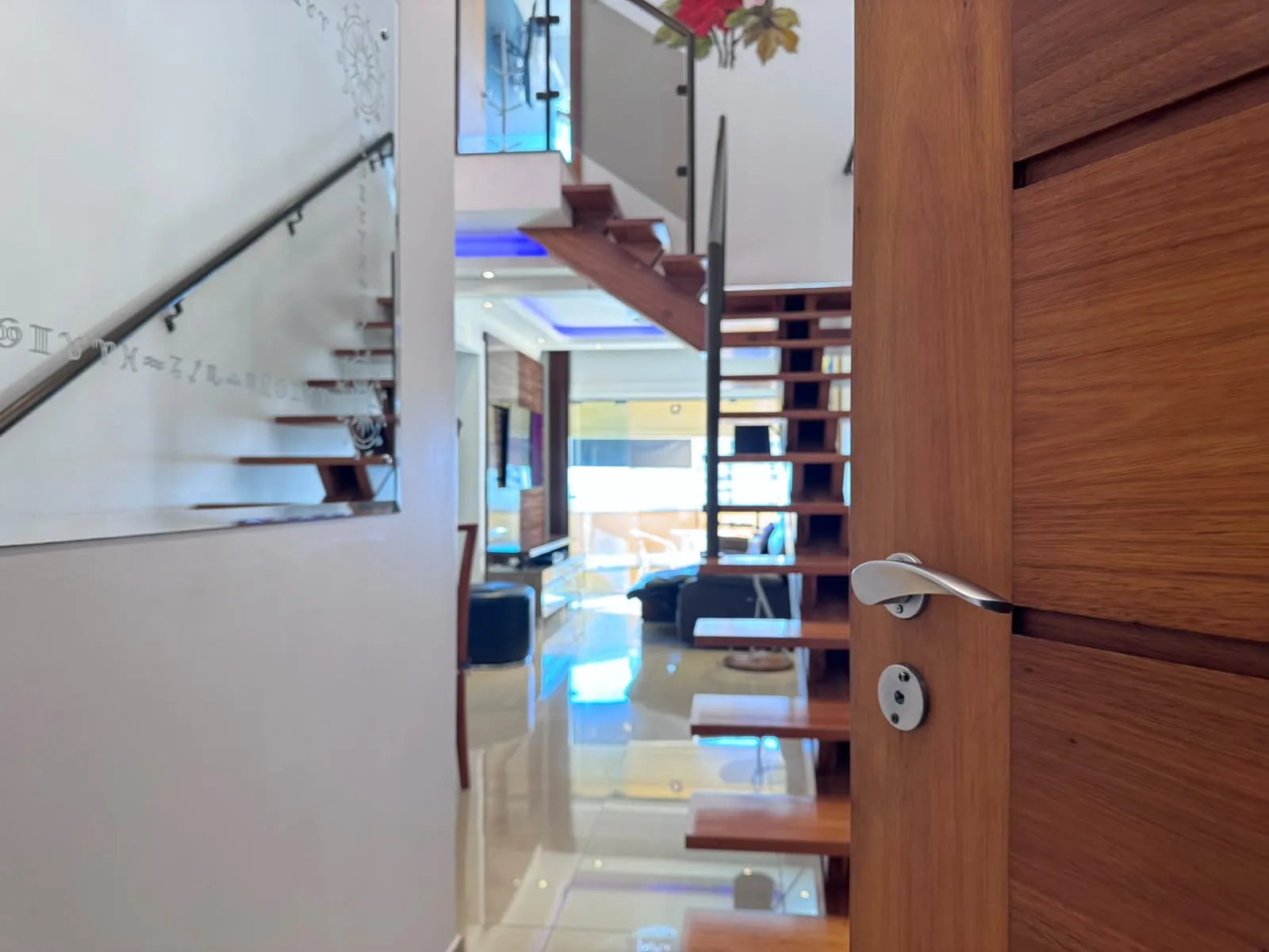 Imagem Apartamento com vista para o mar à venda com 115m2 por R$ 1.850.000,00