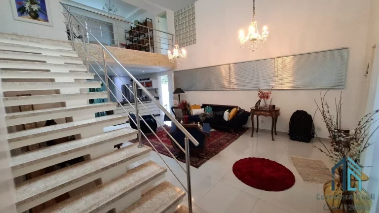 Imagem Casa em condomínio, 05 quartos sendo 04 suítes, 05 vagas, no Bairro Alto em Curitiba PR