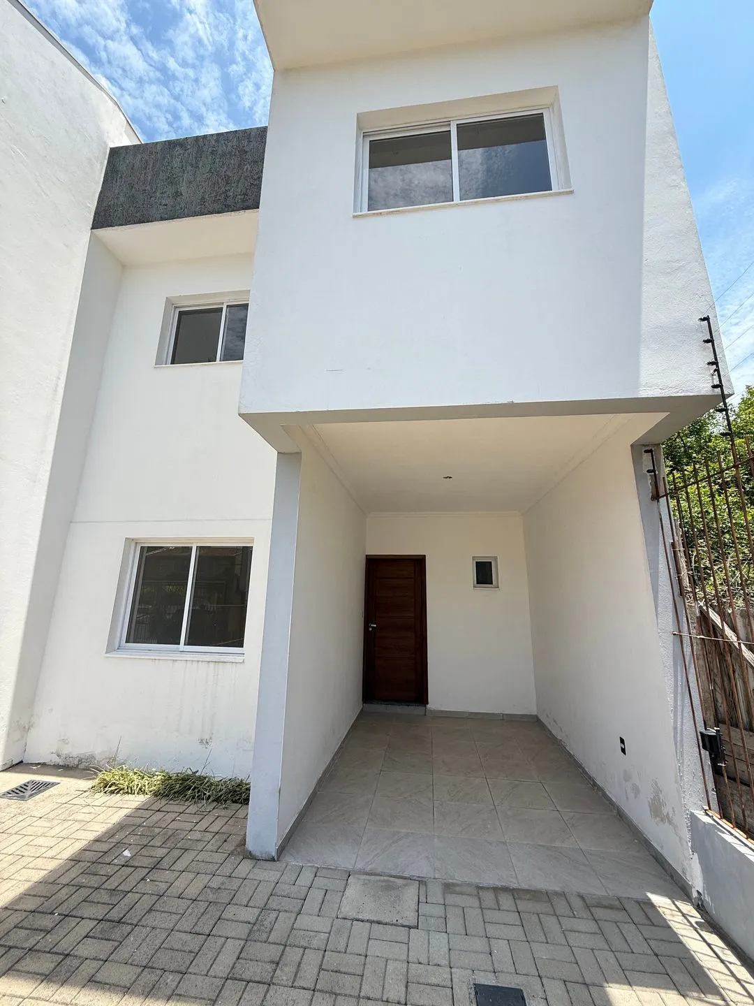 Imagem Casa à venda em Porto Alegre, Camaquã, com 3 quartos, 230m2