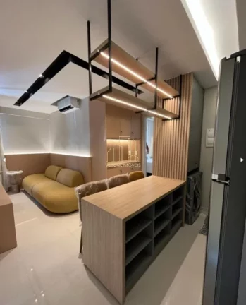 Foto do imóvel Lindo studio decorado em frete a praia varanda gourmet a venda na Barra