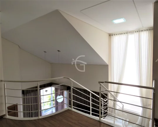 Imagem Se é uma casa especial que você procura ! Ela está aqui ! CONDOMÍNIO FECHADO