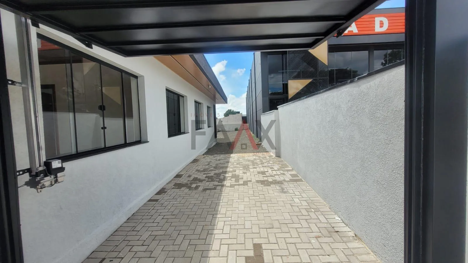 Imagem Excelente sala comercial na Xv de novembro em Guarapuava no Morro alto