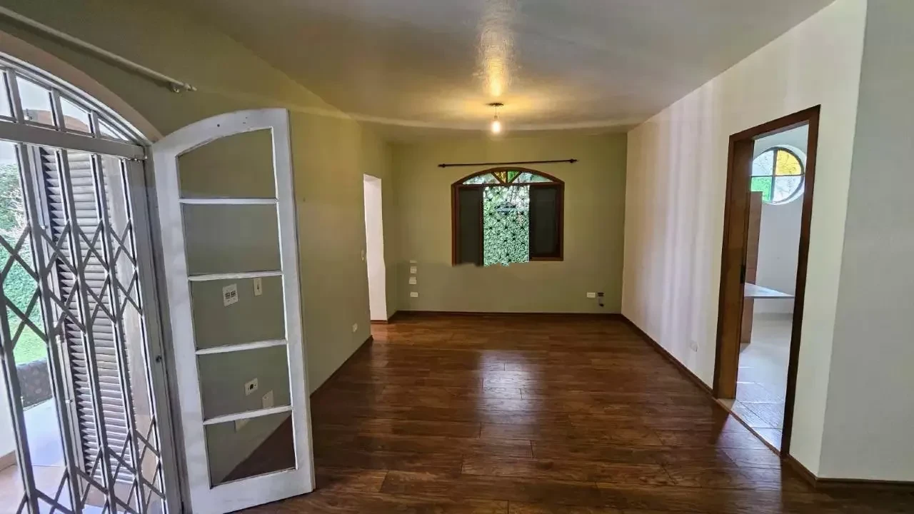 Imagem Casa com 3 Quartos à Venda, 290 m² em Centro - Embu das Artes