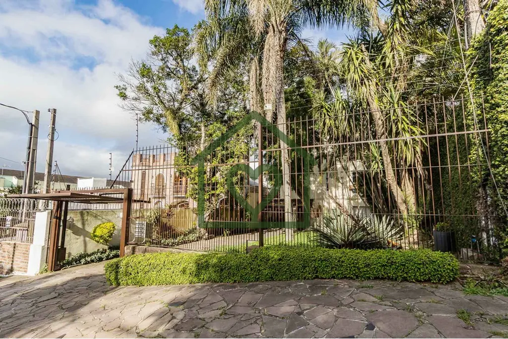 Imagem Apartamento espaçoso de 3 dormitórios com 127m2 de área privativa, localizado na Rua Silveiro, 11...