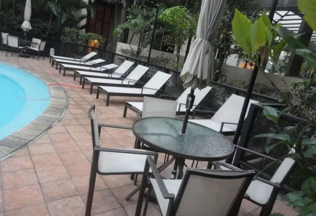 Imagem Flat disponível para venda no Condomínio Twin Towers Ibirapuera em Moema, com 74m², 2 dormitórios e 1 vaga